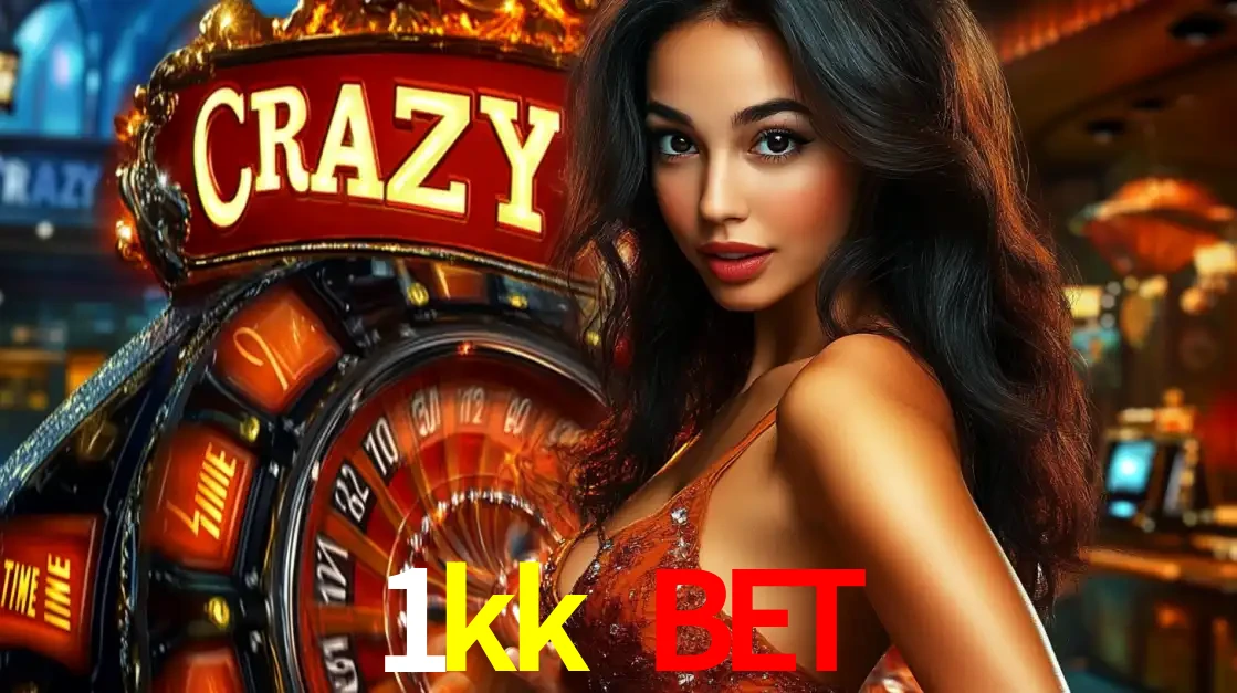 Mulher glamourosa olhando para a câmera com a roda vermelha do Crazy Time ao fundo em um ambiente de cassino, destacando a emoção dos jogos ao vivo no 1kk bet.